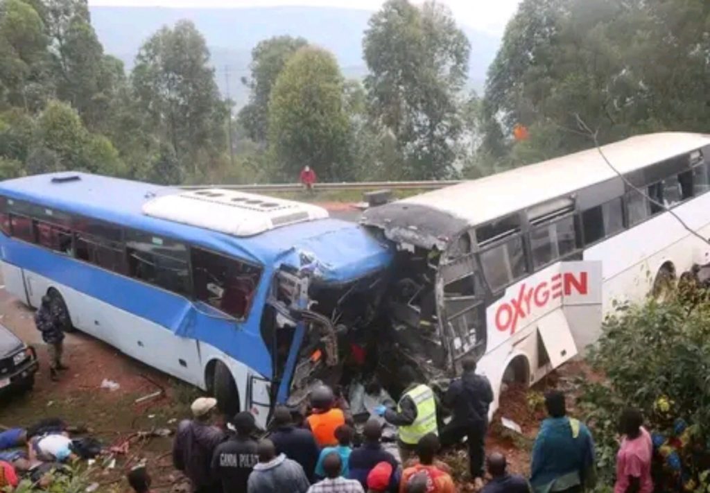 Six killed as Kenyan, Rwandan buses collide head on in Uganda