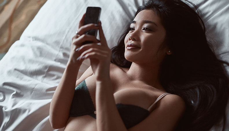 50 Naughty Text Messages That Will Make Her Wet and Wild for You