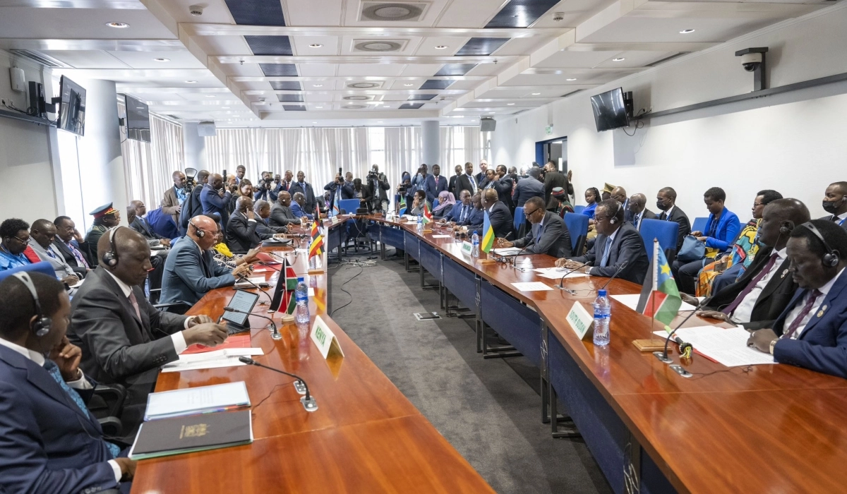 Kagame Joins EAC Leaders in Addis Abeba to Discuss DR Congo crisis