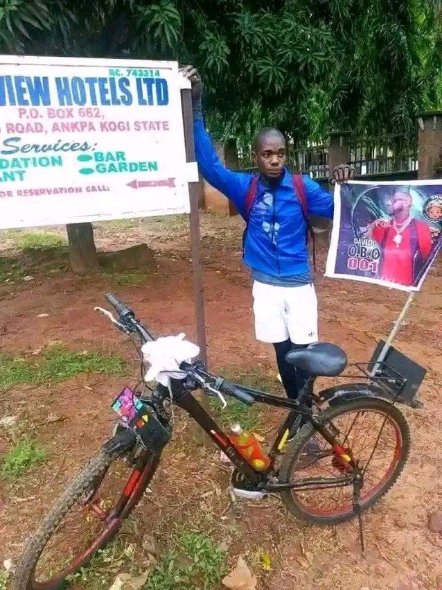 Davido turns down a fan who spent 8 days on a bicycle to meet him.