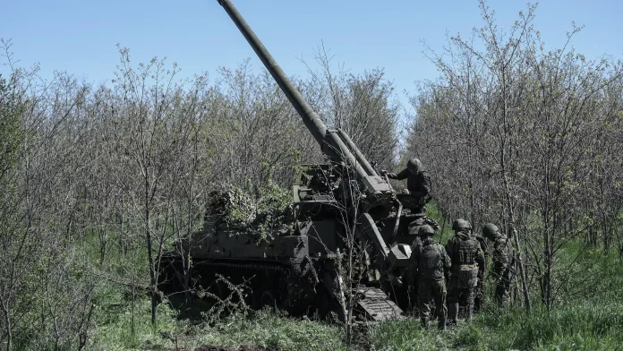 Russian Troops Kill Up to 30 Azov Battalion Militants Near Krasny Liman
